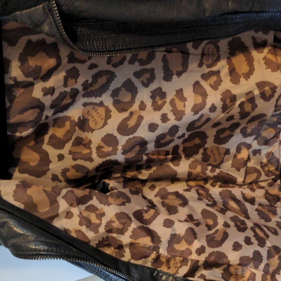 Black leather jacket - Picture 4 of 4